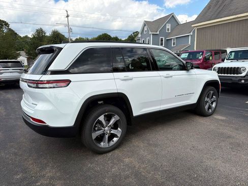 New 2026 Jeep Grand Cherokee Limited AWD/4WD image 2