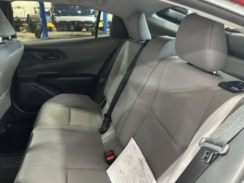 Used 2024 Toyota Prius LE AWD/4WD image 30