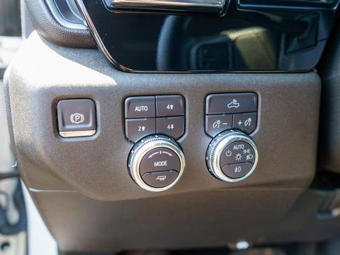 Used 2023 GMC Sierra 1500 Elevation w/ X31 Off-Road Package AWD/4WD image 18