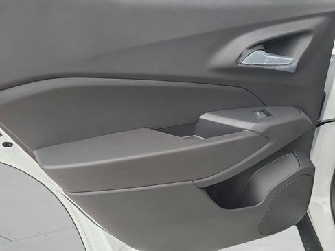 New 2026 Chevrolet Trax LT w/ Driver Confidence Package image 17