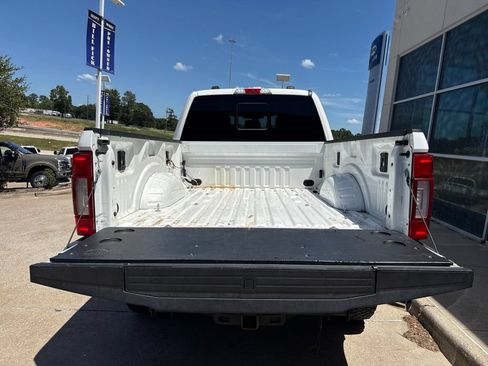 Used 2022 Ford F350 Platinum w/ Tremor Off-Road Package AWD/4WD image 7
