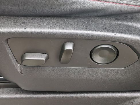 Used 2022 Chevrolet Tahoe RST w/ Luxury Package image 22