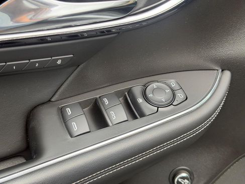 Used 2023 Buick Envision Essence FWD image 15