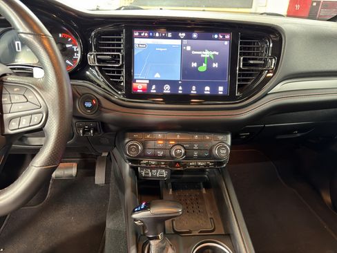 Used 2025 Dodge Durango GT AWD/4WD image 7