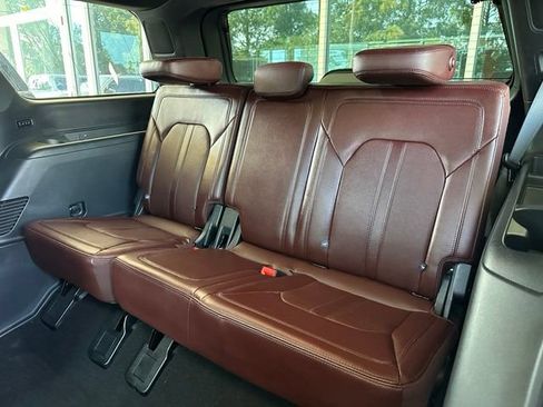Used 2024 Ford Expedition Limited RWD image 17