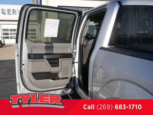 Used 2018 Ford F150 XLT w/ Equipment Group 302A Luxury AWD/4WD image 17