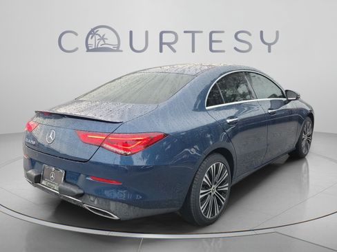 Used 2023 Mercedes-Benz CLA 250 image 3
