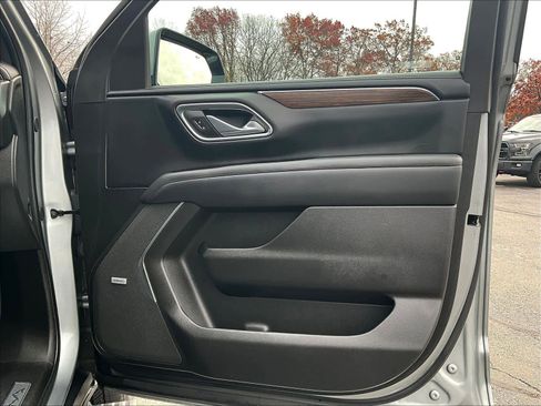 Used 2023 Chevrolet Tahoe High Country w/ Premium Package 2 image 12
