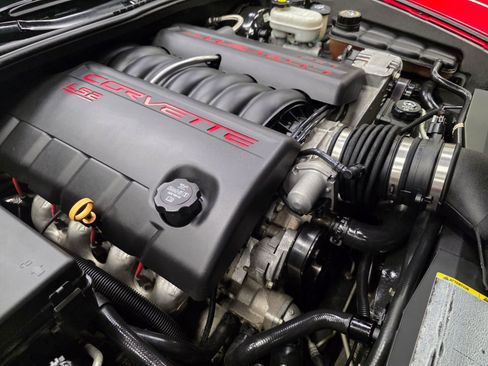 Used 2007 Chevrolet Corvette Coupe w/ Preferred Equipment Group RWD image 33