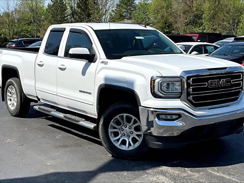 Used 2019 GMC Sierra 1500 SLE w/ SLE Value Package AWD/4WD image 2