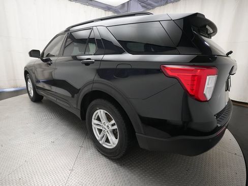Used 2023 Ford Explorer XLT AWD/4WD image 33