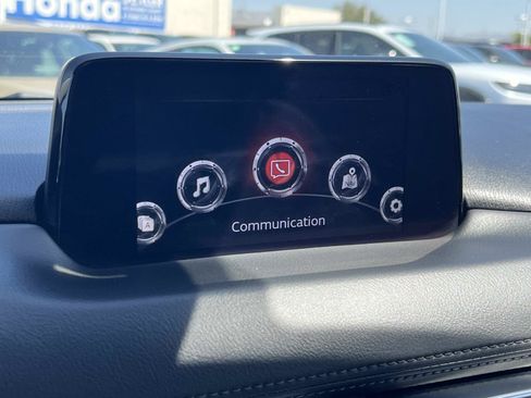 Used 2017 MAZDA CX-5 Touring w/ Preferred Equipment Package FWD image 13