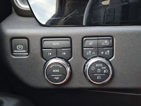 Used 2022 GMC Sierra 1500 SLT w/ SLT Convenience Package image 20