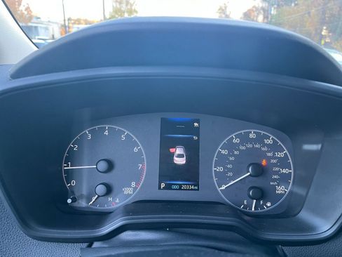 Used 2025 Toyota Corolla LE image 36