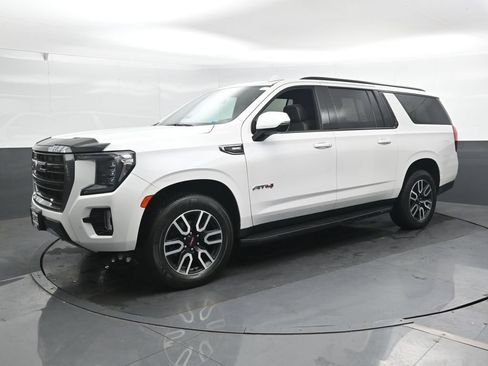Used 2021 GMC Yukon XL AT4 AWD/4WD image 6