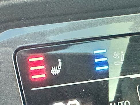 Used 2024 Volkswagen Tiguan SEL R-Line w/ MDO Package, Two-Row image 17