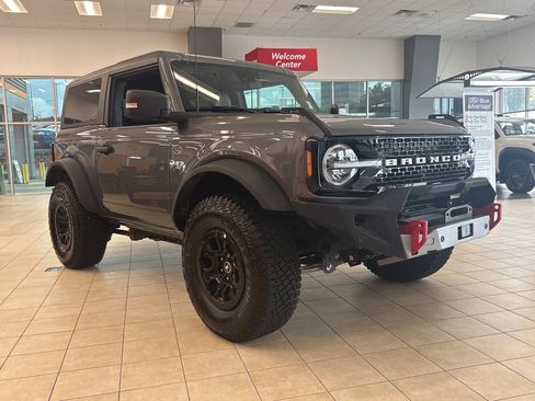Certified 2023 Ford Bronco Wildtrak AWD/4WD image 5