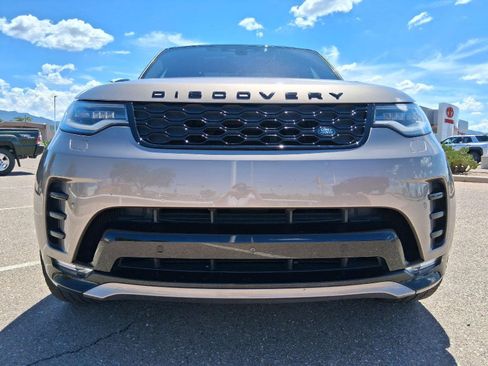 Used 2021 Land Rover Discovery HSE R-Dynamic AWD/4WD image 9