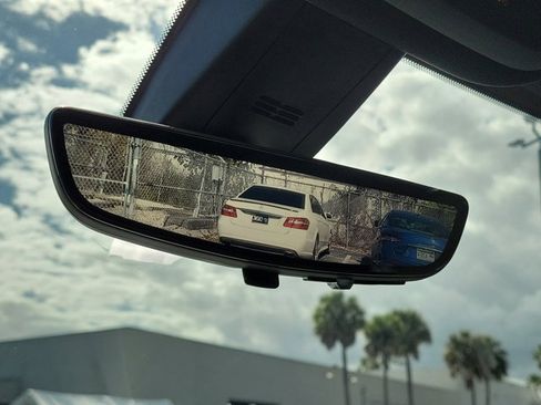 Used 2024 Chevrolet Traverse RS image 27