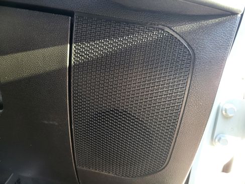 Used 2024 Jeep Wrangler Unlimited Rubicon 4xe w/ Technology Group image 17