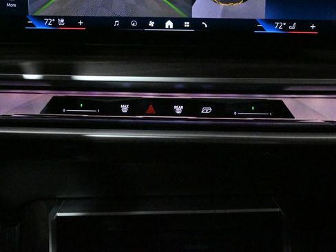 New 2025 BMW 740i xDrive image 24