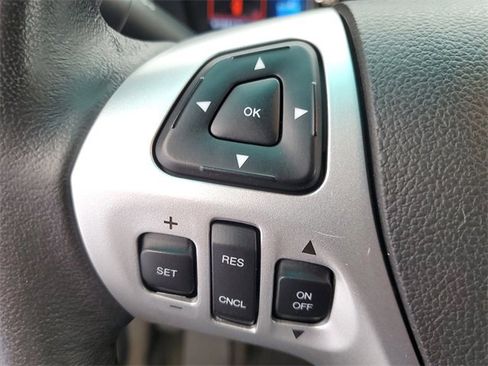 Used 2014 Ford Explorer XLT w/ Equipment Group 202A image 25