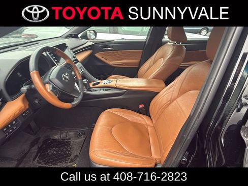 Used 2021 Toyota Avalon Limited w/ Advanced Safety Package image 4