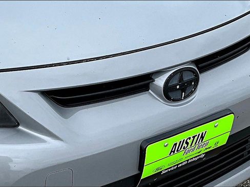 Used 2011 Scion tC image 28