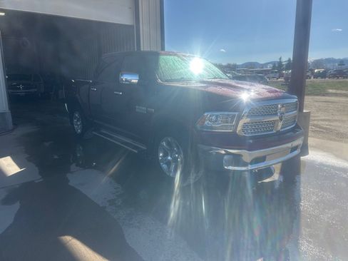 Used 2016 RAM 1500 Laramie w/ Convenience Group AWD/4WD image 12