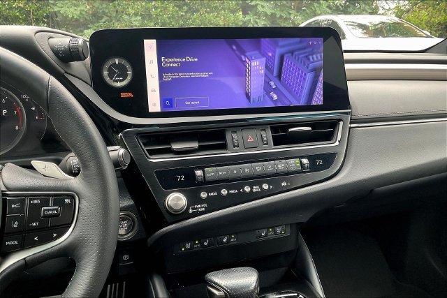 Used 2023 Lexus ES 350 F Sport w/ Accessory Package (Z2) FWD image 9