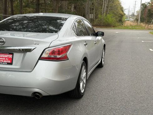 Used 2015 Nissan Altima 2.5 SV FWD image 6