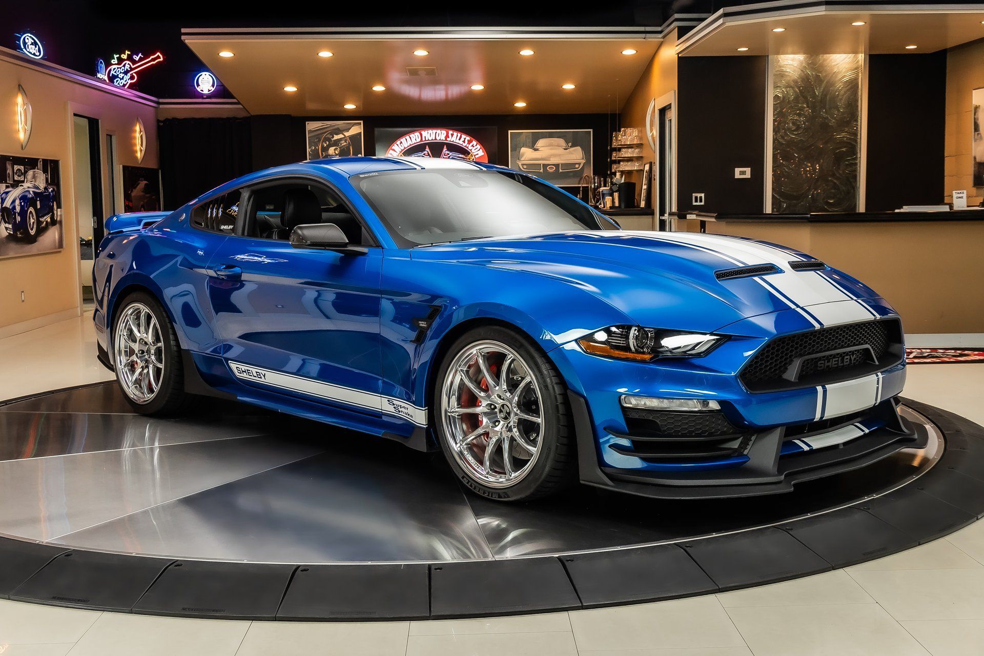 Used 2021 Ford Mustang GT Premium w/ Equipment Group 401A RWD image 9