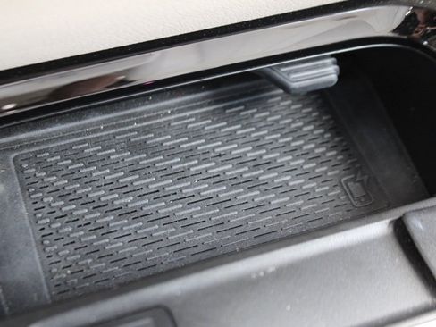 Certified 2024 Mercedes-Benz EQB 250+ image 22