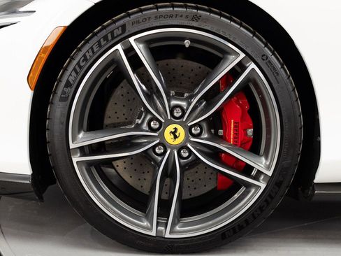 Certified 2024 Ferrari Roma image 12