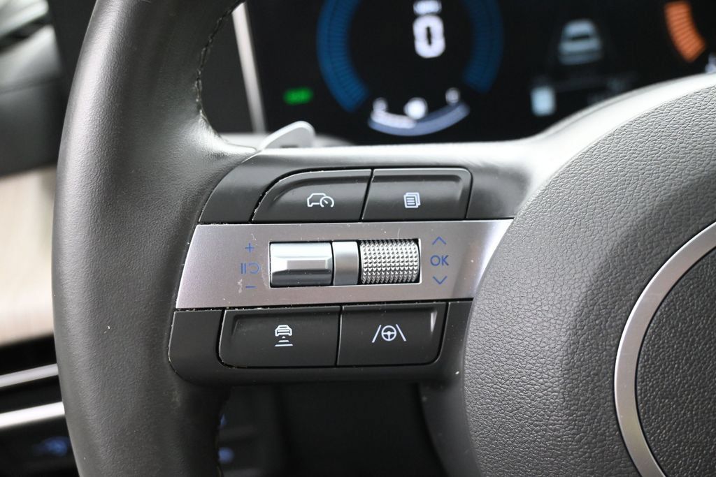 Used 2025 Hyundai Sonata SEL FWD image 15