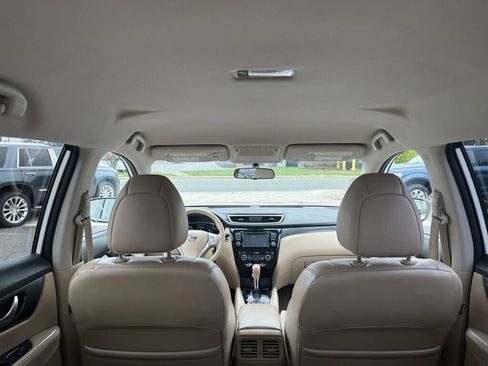 Used 2014 Nissan Rogue SL image 31