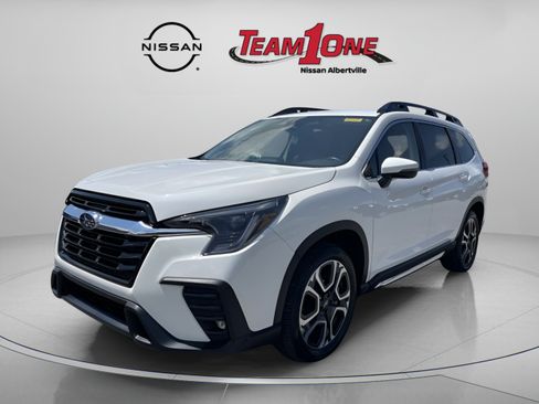 Used 2023 Subaru Ascent Limited AWD/4WD image 4