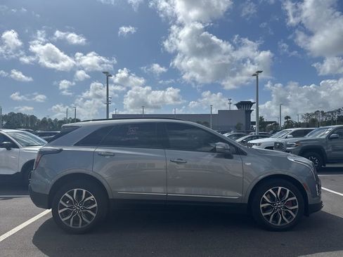 Used 2024 Cadillac XT5 Sportv w/ Platinum Package image 2