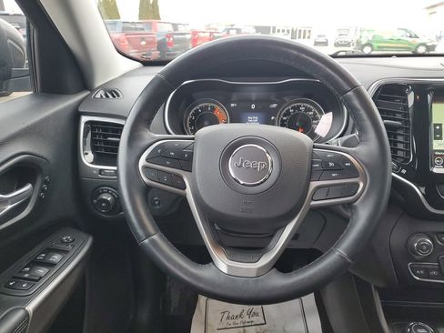 Used 2019 Jeep Cherokee Limited image 26