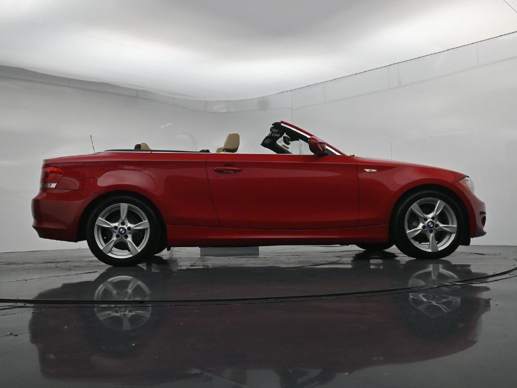Used 2012 BMW 128i Convertible RWD image 35