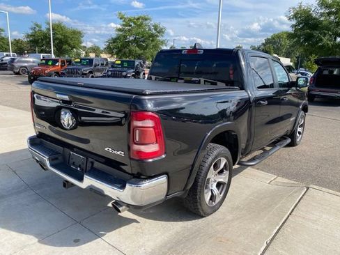 Used 2019 RAM 1500 Laramie AWD/4WD image 3