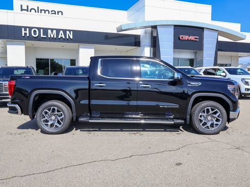 New 2026 GMC Sierra 1500 SLT w/ SLT Premium Plus Package AWD/4WD image 2