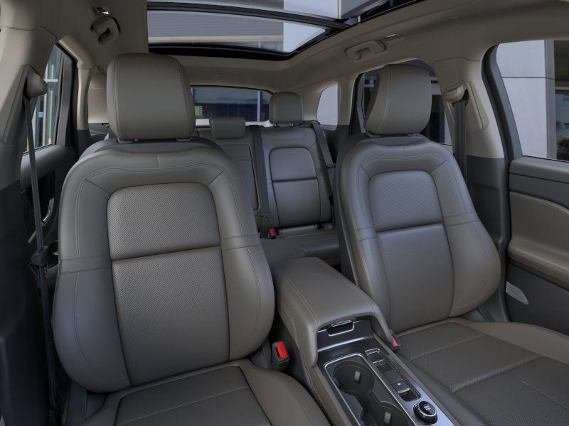 New 2025 Lincoln Corsair Grand Touring w/ Equipment Group 301A AWD/4WD image 10