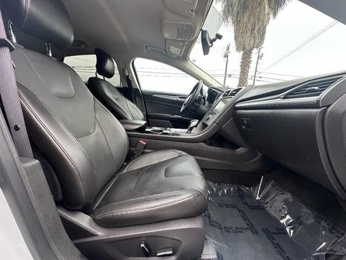 Used 2013 Ford Fusion Titanium image 17