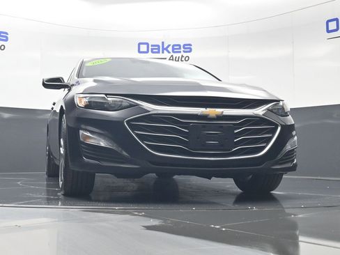 Used 2023 Chevrolet Malibu LT FWD image 38