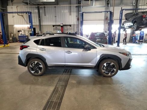 Used 2024 Subaru Crosstrek 2.5i Limited w/ Crosstrek Mirror Package AWD/4WD image 8