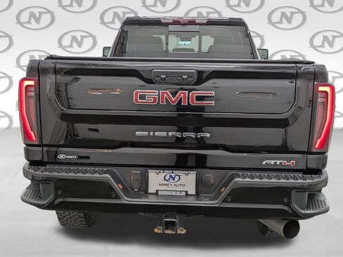 Used 2024 GMC Sierra 2500 AT4 w/ AT4 Premium Plus Package AWD/4WD image 27