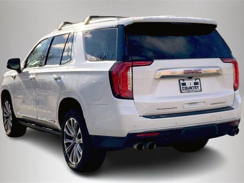 Used 2023 GMC Yukon Denali image 9
