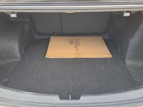 Used 2024 Chevrolet Malibu LT image 11