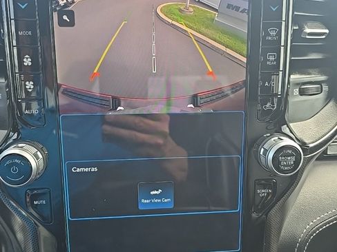 Used 2024 RAM 1500 Limited w/ Trailer Tow Group image 41